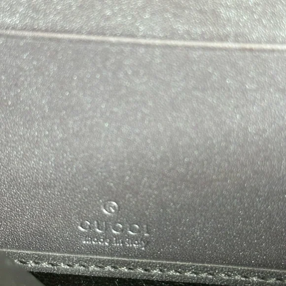 💯Authentic Gucci Zipped Around Long Wallet🍀 - Picture 10 of 16